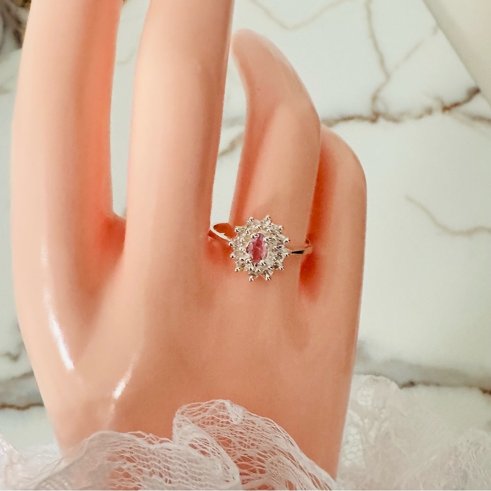 Elegant 925 Sterling Silver Pink and Silver Women's Ring. Size 9. New
